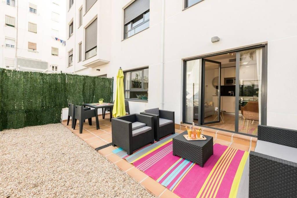 Chamberi Con Jardin C By Regalatemadrid Apartment Bagian luar foto
