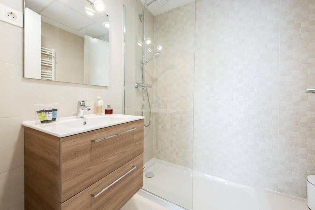 Chamberi Con Jardin C By Regalatemadrid Apartment Bagian luar foto